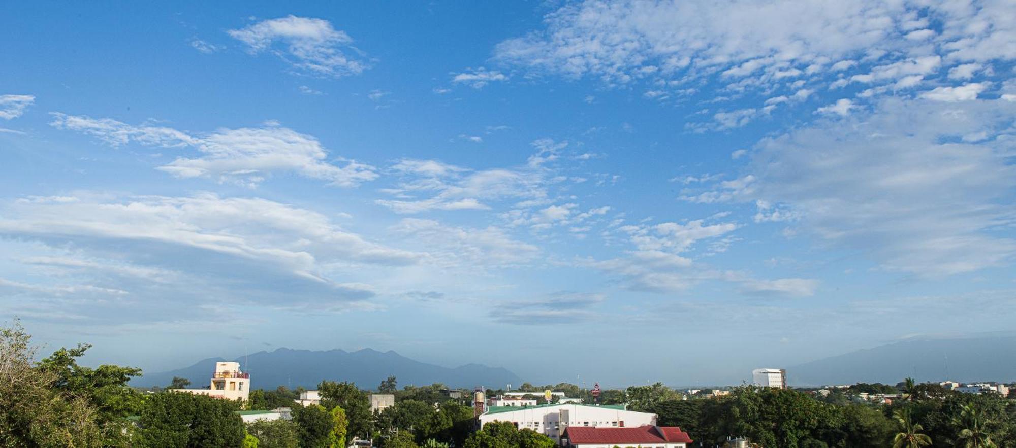 Stonehill Suites Bacolod Kültér fotó